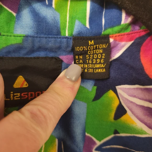 Liz Sport Floral Hawaiian Shirt - Picture 7 of 7